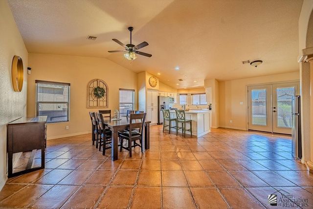 2245 S 43 Dr, Yuma, AZ 85364