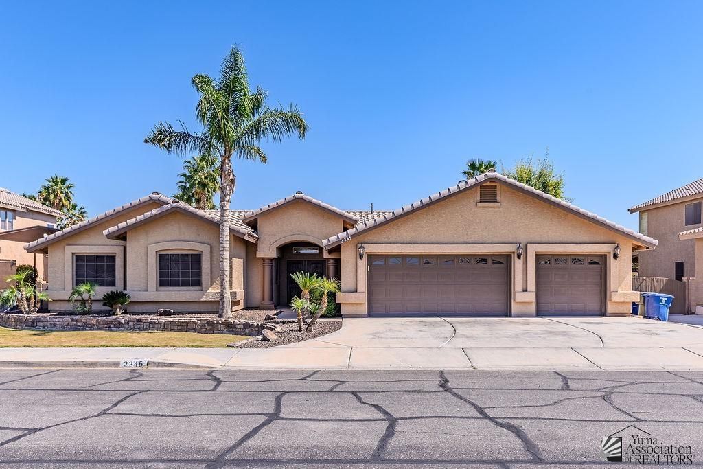 2245 S 43 Dr, Yuma, AZ 85364
