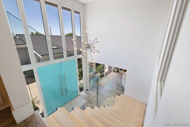 5996 BOUNTY STREET, San Diego, CA 92120