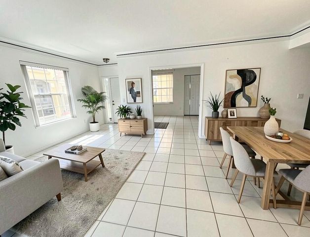 17317 Boca Club Boulevard 1, Boca Raton, FL 33487