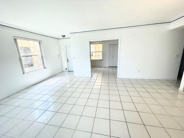 17317 Boca Club Boulevard 1, Boca Raton, FL 33487