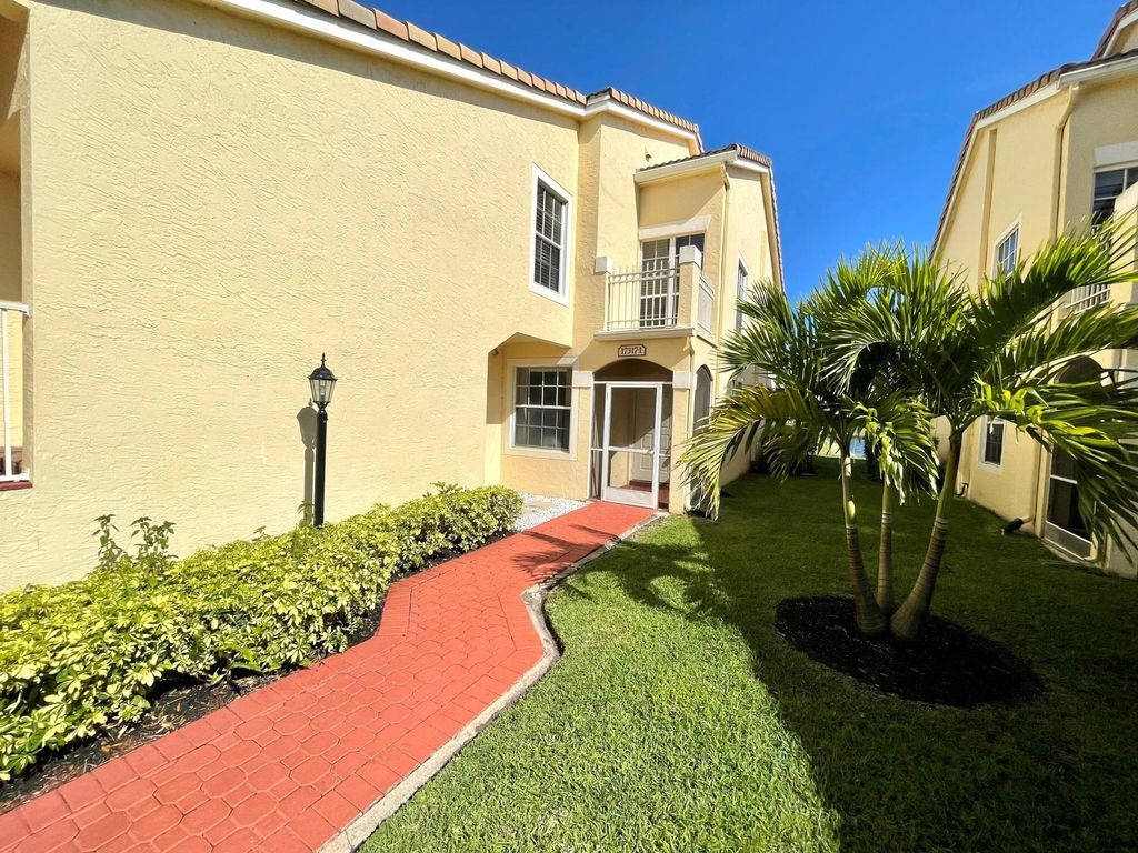 17317 Boca Club Boulevard 1, Boca Raton, FL 33487