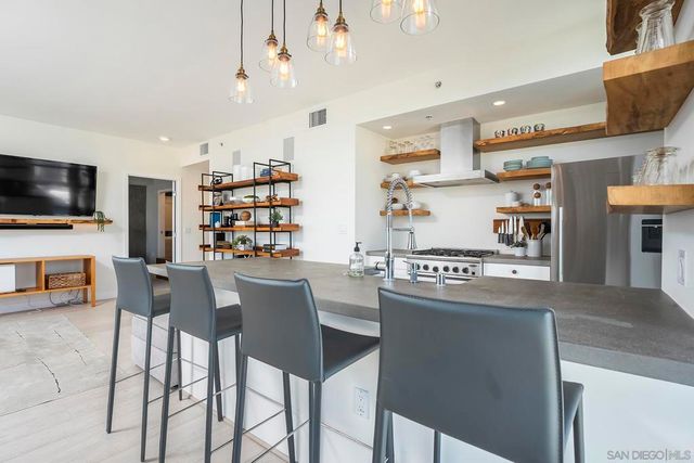 321 10th Ave 2101, San Diego, CA 92101