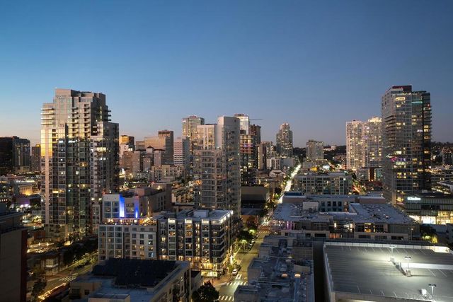 321 10th Ave 2101, San Diego, CA 92101