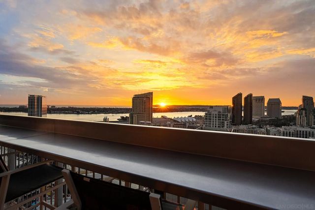 321 10th Ave 2101, San Diego, CA 92101