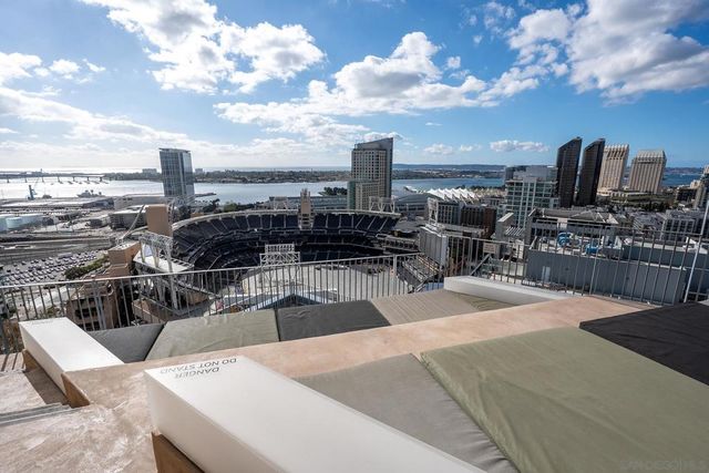 321 10th Ave 2101, San Diego, CA 92101