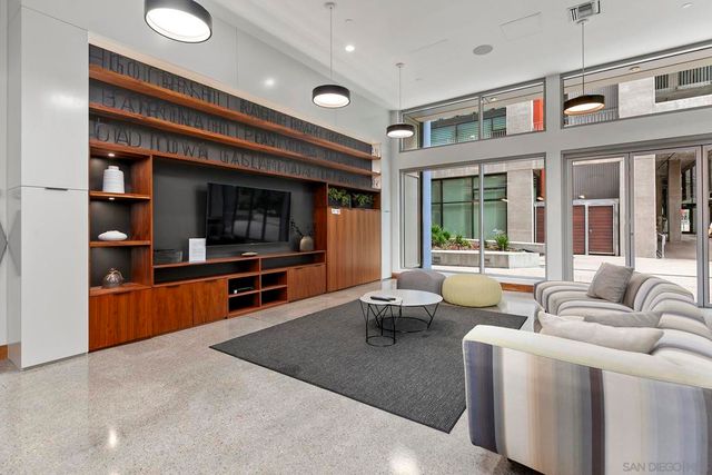 321 10th Ave 2101, San Diego, CA 92101