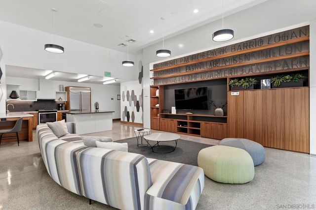 321 10th Ave 2101, San Diego, CA 92101