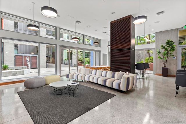 321 10th Ave 2101, San Diego, CA 92101