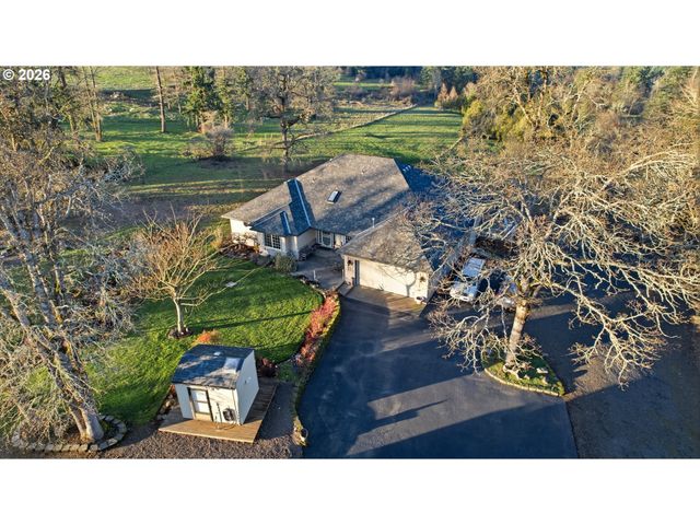 12345 S FOX Rd, Molalla, OR 97038