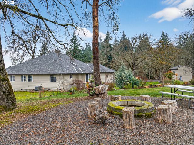12345 S FOX Rd, Molalla, OR 97038