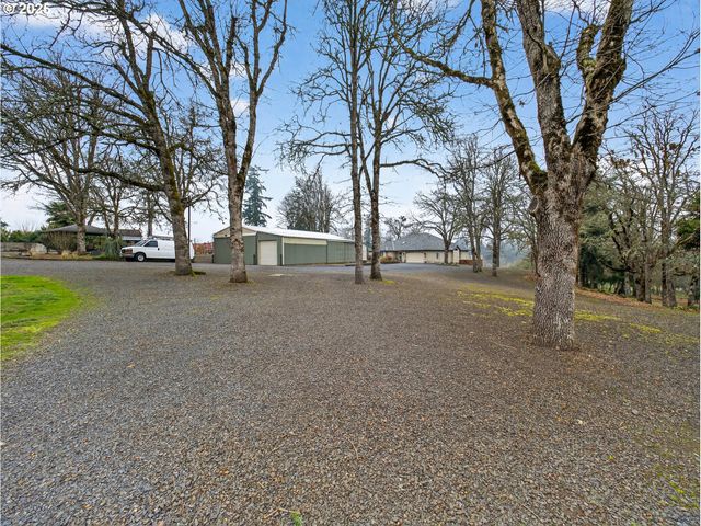12345 S FOX Rd, Molalla, OR 97038