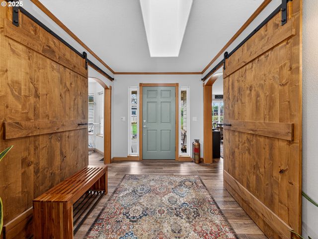 12345 S FOX Rd, Molalla, OR 97038