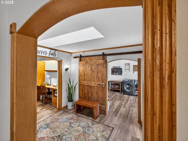 12345 S FOX Rd, Molalla, OR 97038