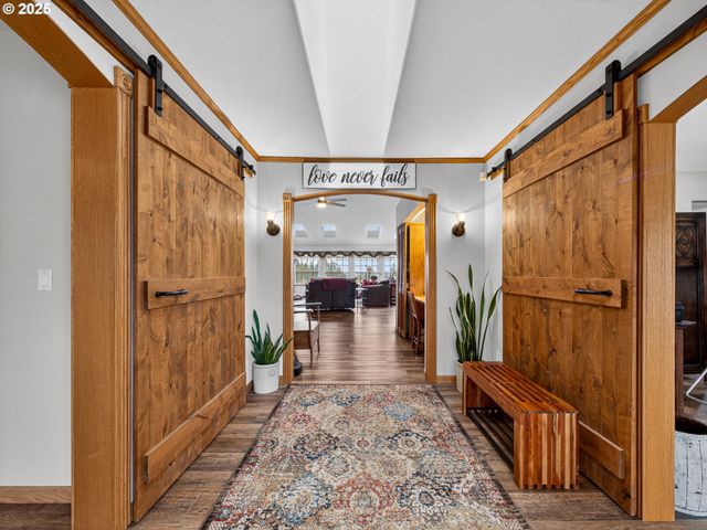 12345 S FOX Rd, Molalla, OR 97038