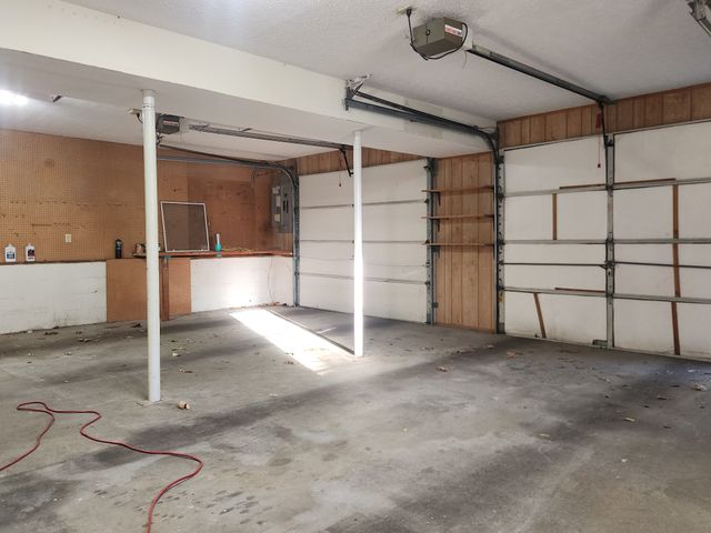 951 Belvedere Dr, Gallatin, TN 37066