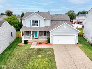 5231 Oldshire Rd, Louisville, KY 40229