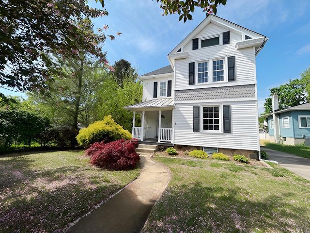20 E WOODLAND AVE, Pitman, NJ 08071
