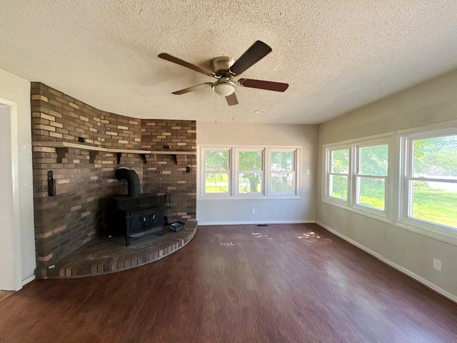 20 E WOODLAND AVE, Pitman, NJ 08071