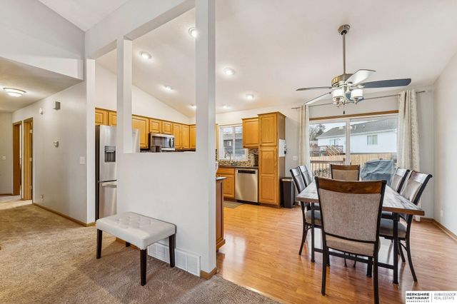 5306 S 190th Terrace, Omaha, NE 68135