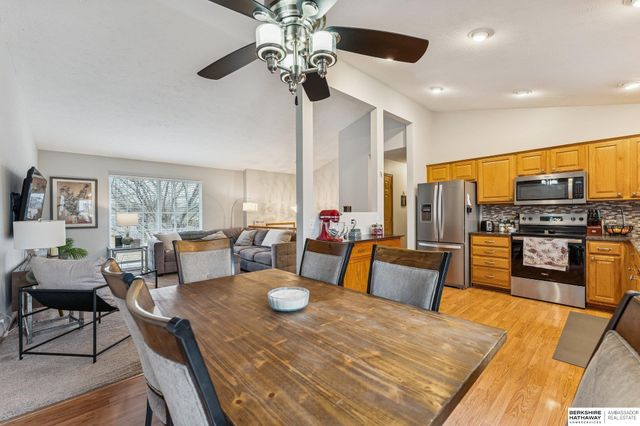 5306 S 190th Terrace, Omaha, NE 68135