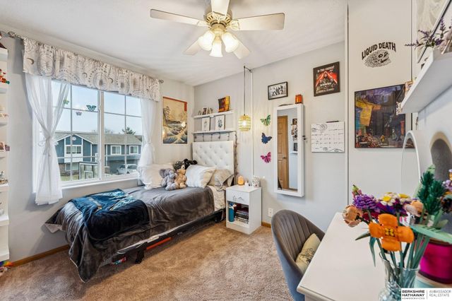 5306 S 190th Terrace, Omaha, NE 68135