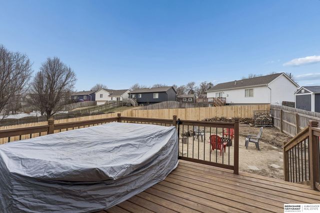 5306 S 190th Terrace, Omaha, NE 68135