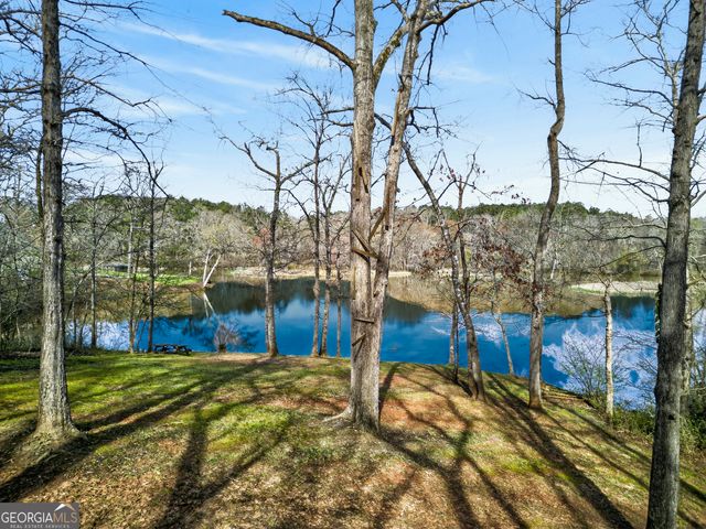 163 Edgewater Drive, Eatonton, GA 31024