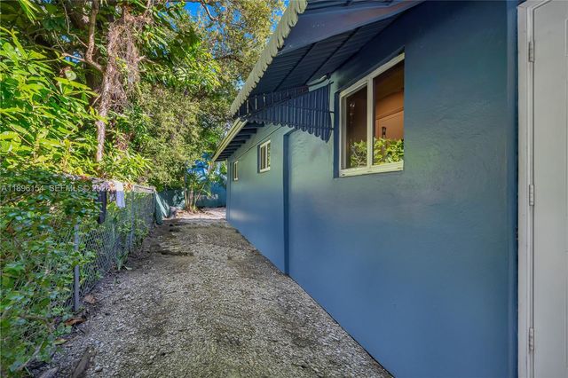 3577 Charles Avenue, Miami, FL 33133