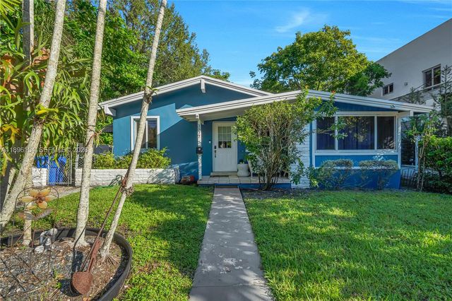 3577 Charles Avenue, Miami, FL 33133