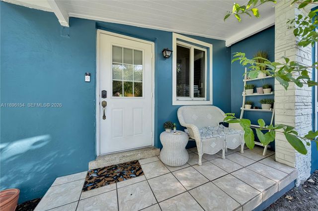 3577 Charles Avenue, Miami, FL 33133