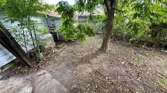 6722 Avenue E, Houston, TX 77011