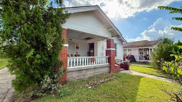 6722 Avenue E, Houston, TX 77011