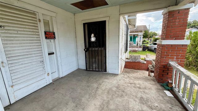6722 Avenue E, Houston, TX 77011