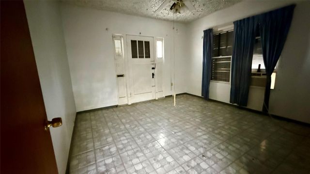 6722 Avenue E, Houston, TX 77011