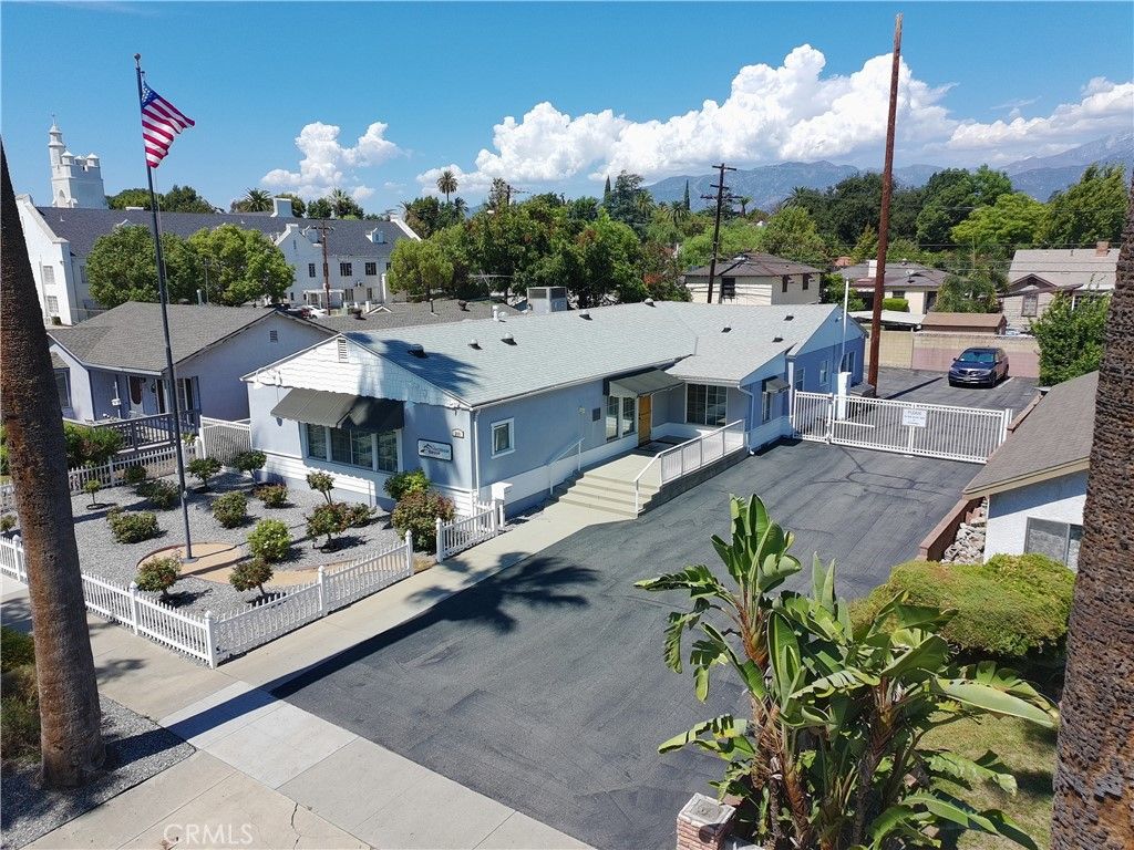 209 E I st, San Bernardino, CA 91764