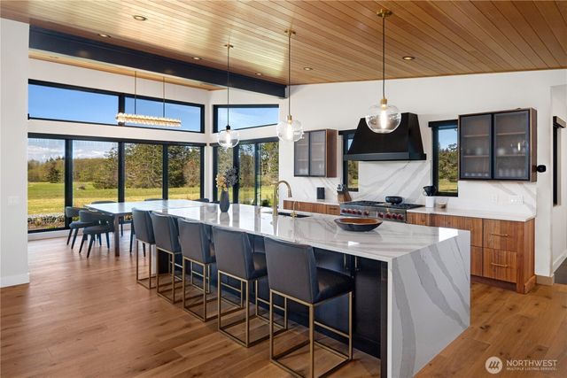 166 Montrose Place, Friday Harbor, WA 98250