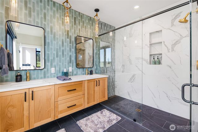 166 Montrose Place, Friday Harbor, WA 98250