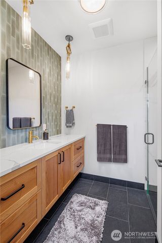 166 Montrose Place, Friday Harbor, WA 98250