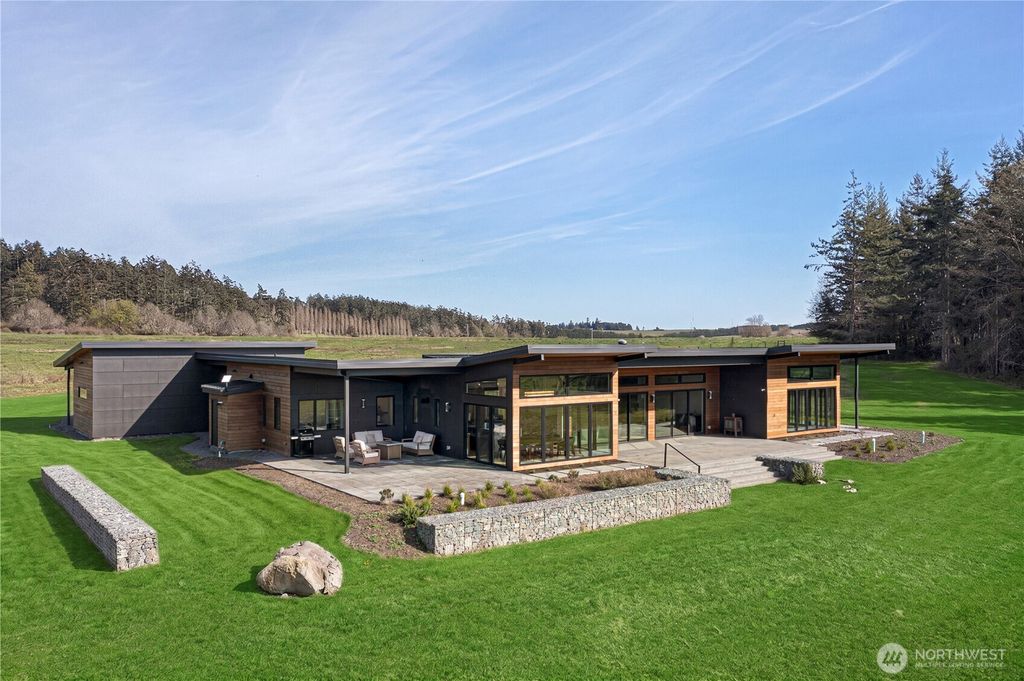 166 Montrose Place, Friday Harbor, WA 98250