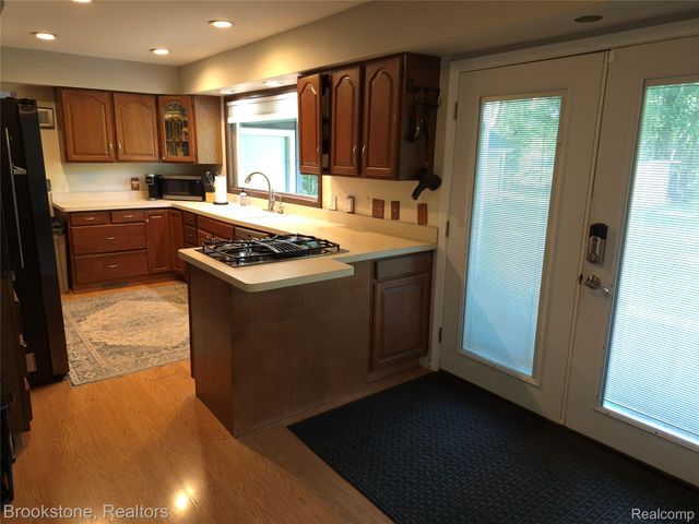 4890 Whipple Lake Road, Independence Charter Township, MI 48348