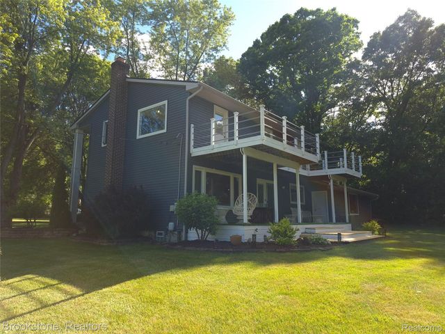 4890 Whipple Lake Road, Independence Charter Township, MI 48348