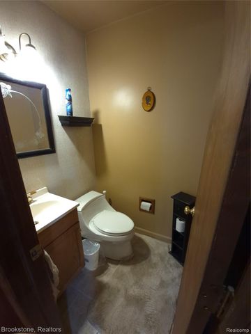 4890 Whipple Lake Road, Independence Charter Township, MI 48348