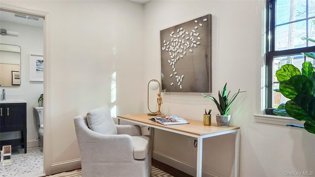 18 Lakeside Drive, New Rochelle, NY 10801