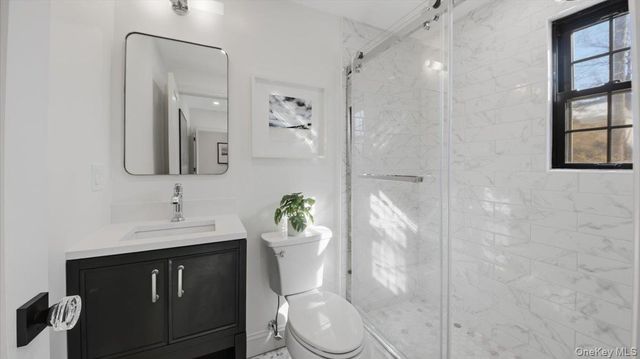 18 Lakeside Drive, New Rochelle, NY 10801