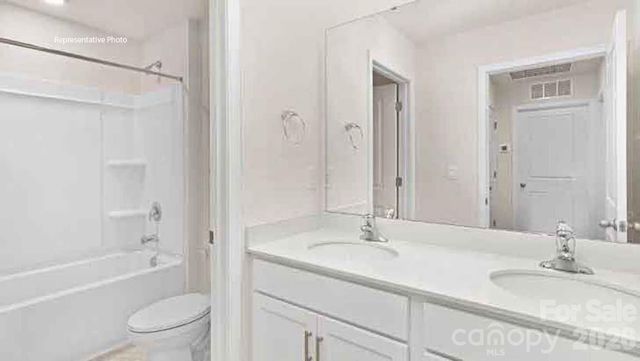 2126 10th Street SE, Hickory, NC 28602