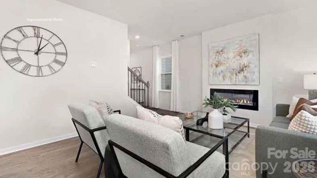 2126 10th Street SE, Hickory, NC 28602