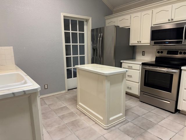 3214 Mark Lane, Midland, TX 79707