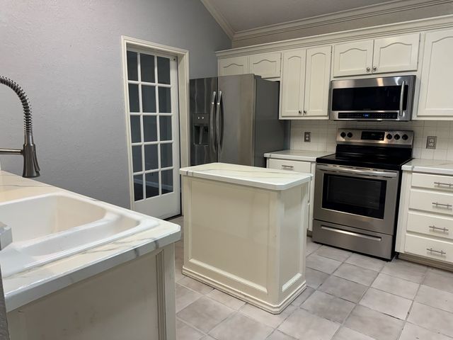 3214 Mark Lane, Midland, TX 79707