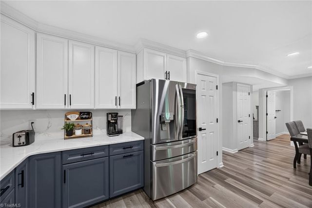 4000 Loch Mere Road, High Point, NC 27265